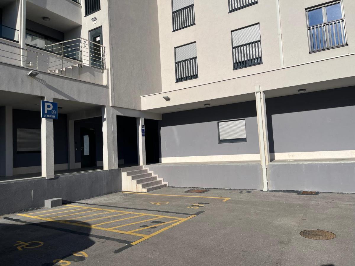 Three Musketeers Apartments Дубровник Екстер'єр фото